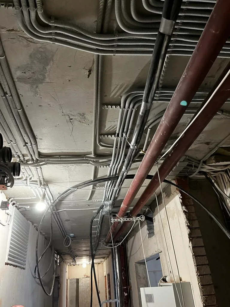 Многофукциональная работа в квартире на Тореза Многофукциональная работа в квартире на Тореза