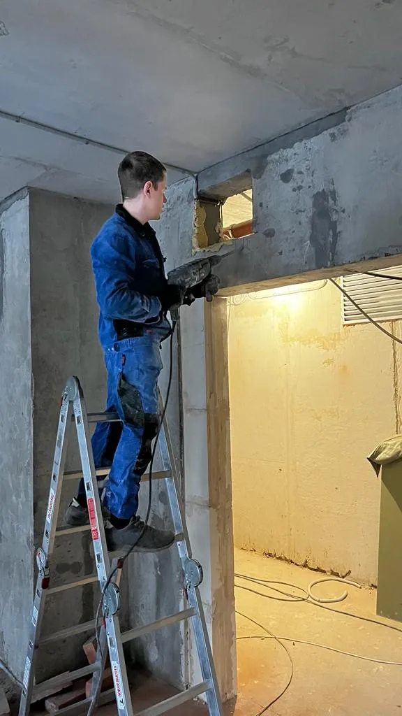 Многофукциональная работа в квартире на Тореза Многофукциональная работа в квартире на Тореза