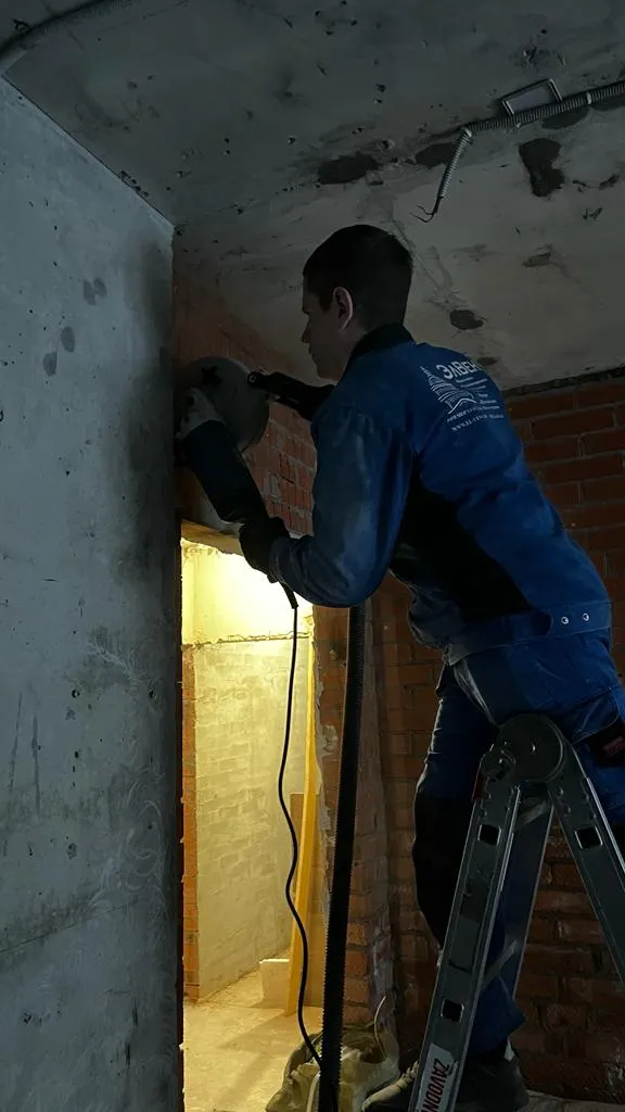 Многофукциональная работа в квартире на Тореза Многофукциональная работа в квартире на Тореза