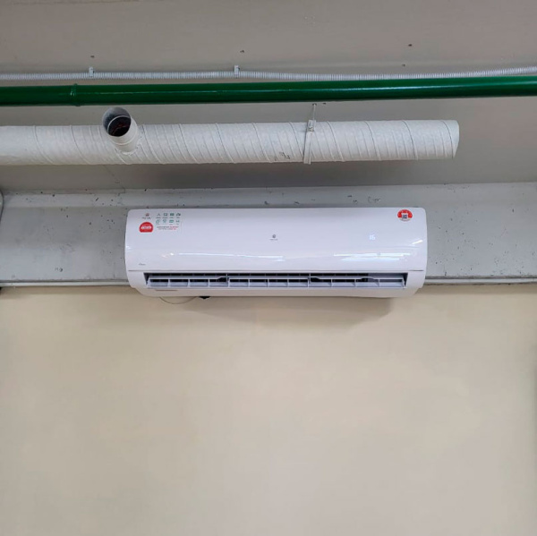 Cплит система Royal Clima Pandora RC-PD105HN (комплект)