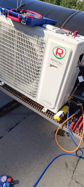 Сплит-система Royal Clima напольно-потолочного типа серии COMPETENZA FULL DC EU INVERTER 2024 CO-F 36HNCI/CO-E 36HNCI