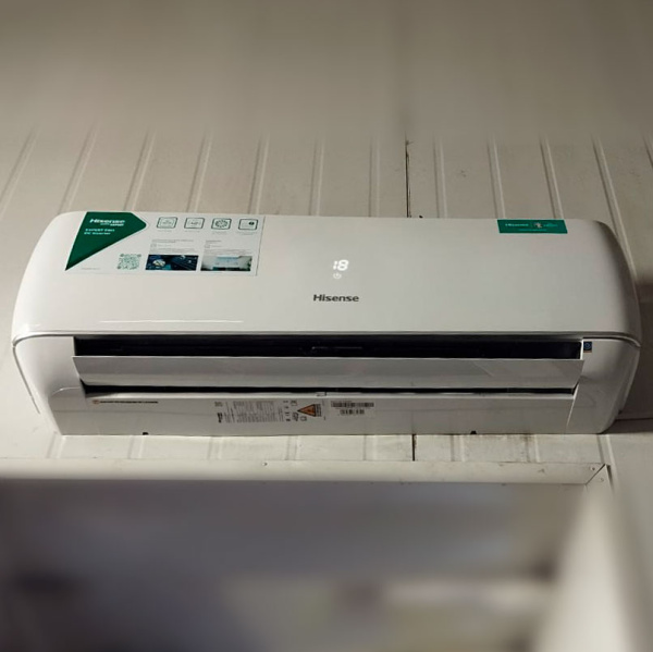 Инверторная cплит-система Hisense серии EXPERT PRO DC Inverter R32 AS-18UW4RXATV03