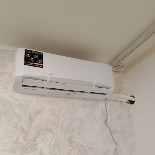 Инверторная сплит-система Funai серии SENSEI Inverter 2023 RAC-I-SN25HP.D04 (комплект)