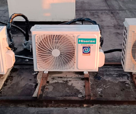 Инверторная сплит-система Hisense серии Premium DESIGN Super DC Inverter (R32) AS-13UW4RVETG01