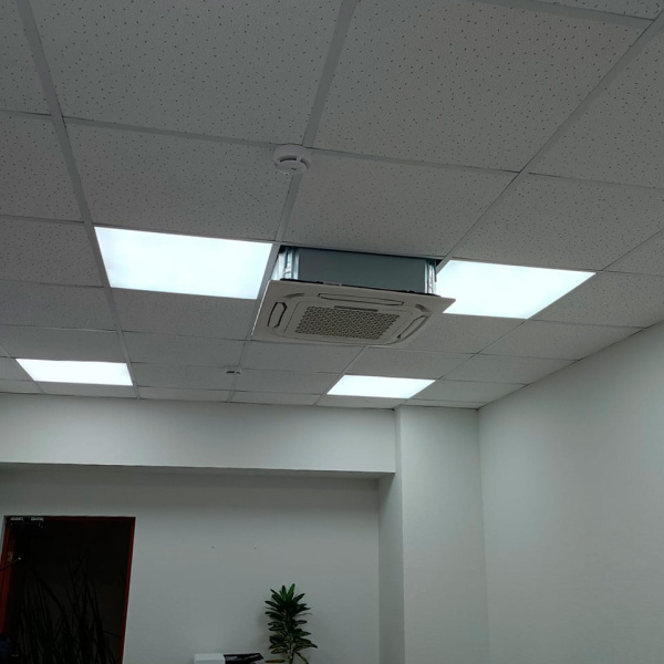 Кассетный кондиционер QuattroClima QV-I18CG1/QN-I18UG1/QA-ICP11