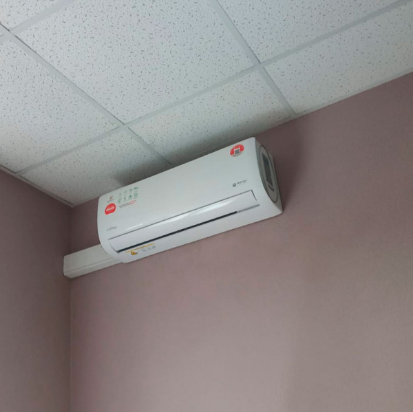 Сплит-система Royal Clima серии ARIA DC Inverter RCI-AR35HN